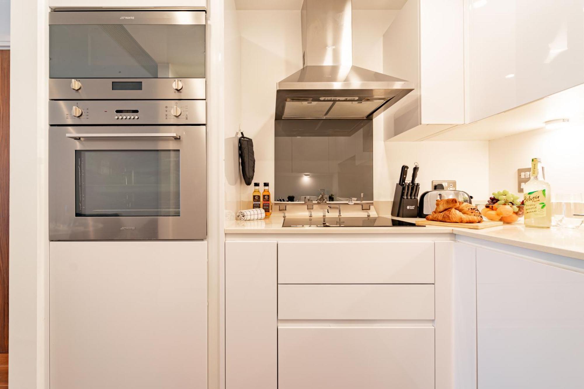 Stylish And Comfortable Canary Wharf Apartment Perfect For Long Stays Лондон Екстер'єр фото