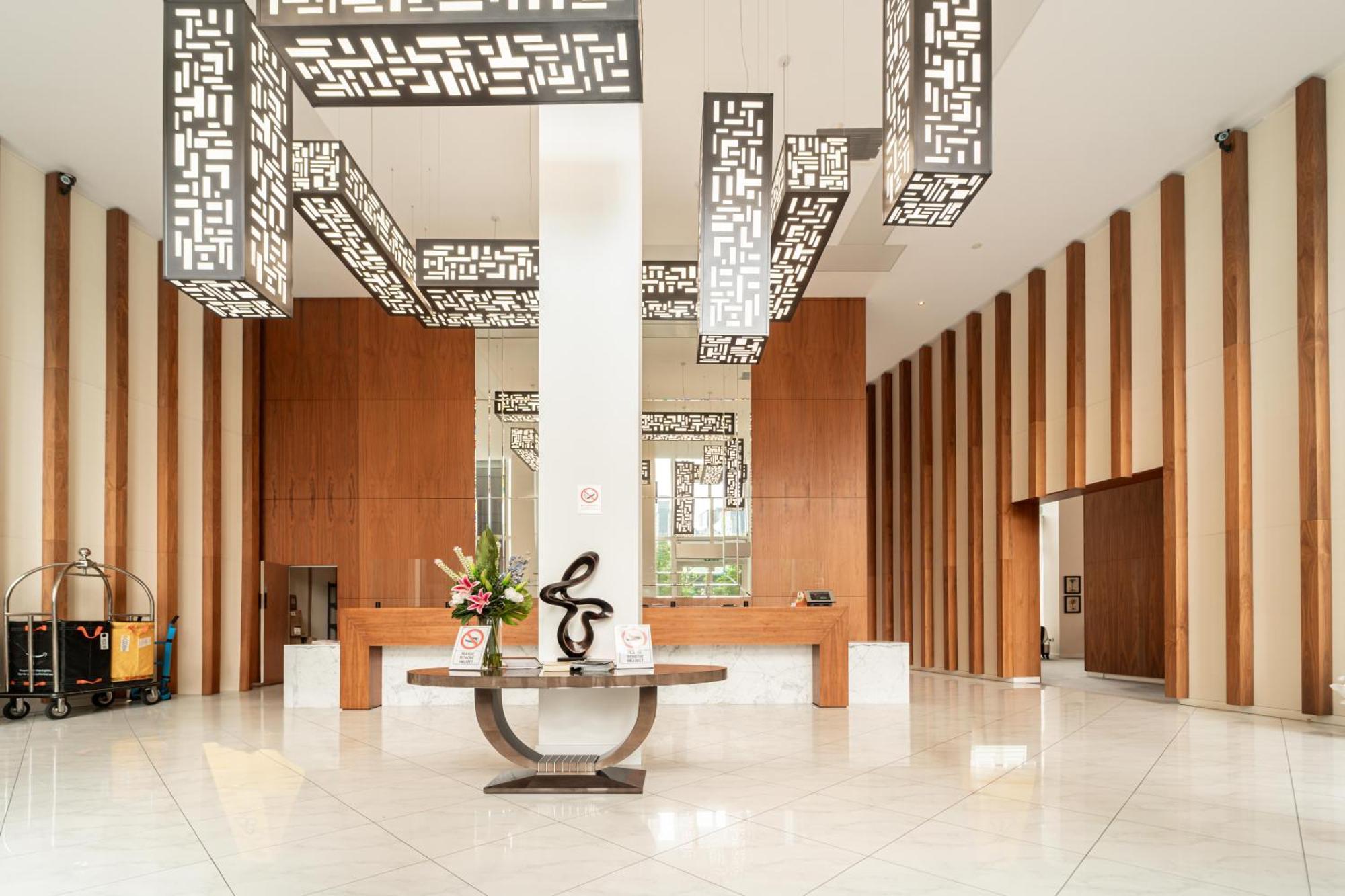 Stylish And Comfortable Canary Wharf Apartment Perfect For Long Stays Лондон Екстер'єр фото