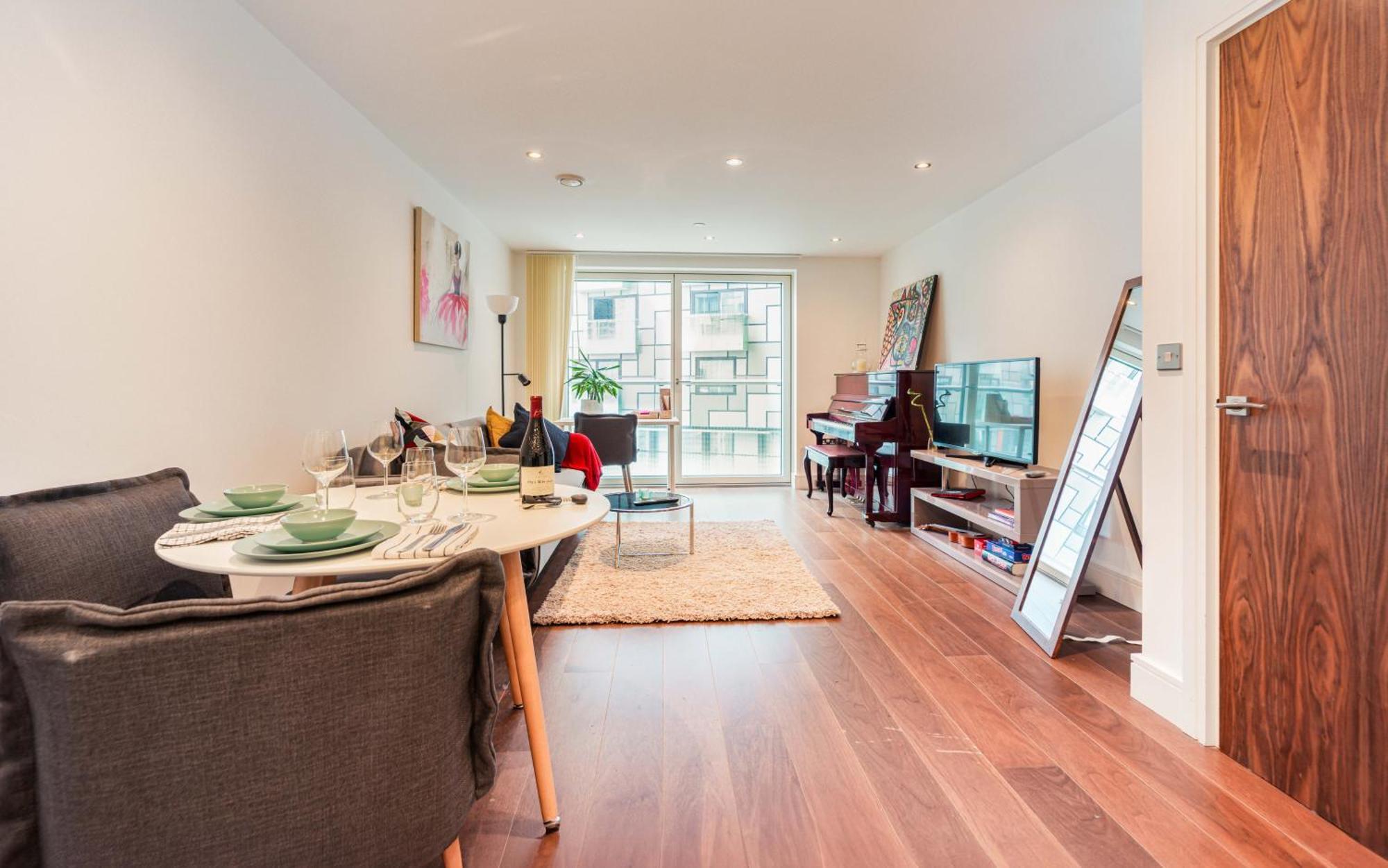Stylish And Comfortable Canary Wharf Apartment Perfect For Long Stays Лондон Екстер'єр фото